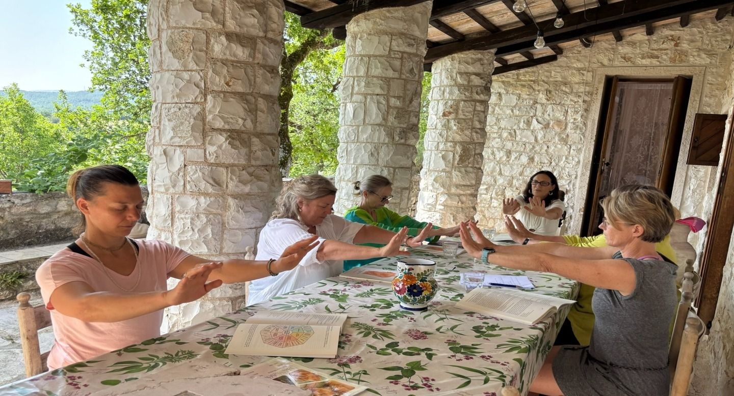 somatic-therapy-for-trauma somatic therapy for trauma workshop by Tess Hunneybell